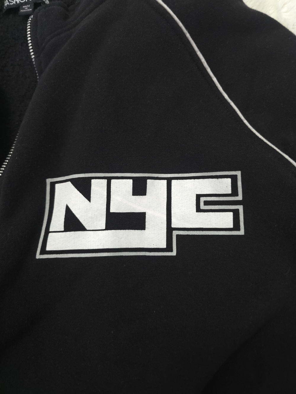 Fashion Nova Black Zip-Up Cropped Sweatshirt And Sweatpants Set - Picture 10 of 11